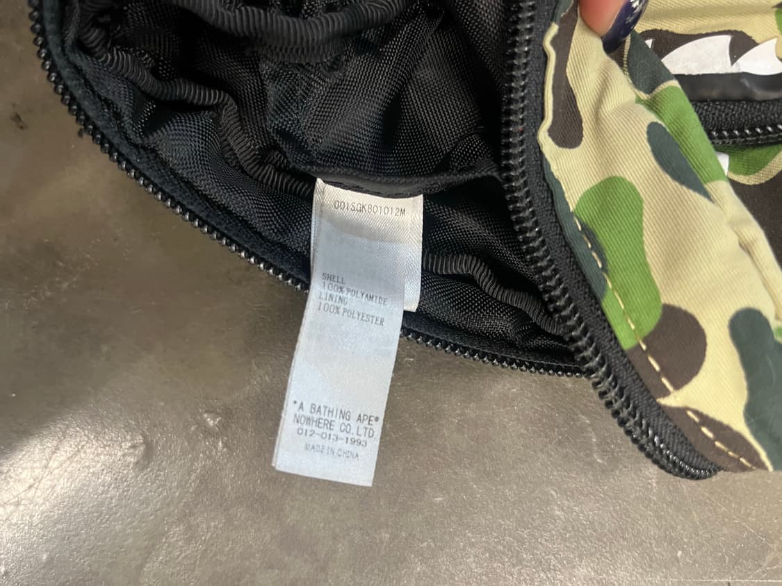 베이프 샤크 미니 크로스백  상품이미지9