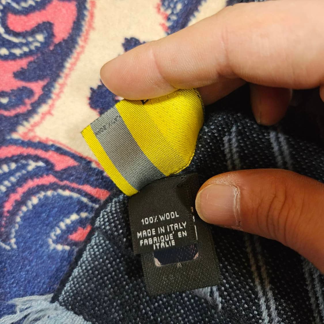 펜디(FENDI) 울100% 사선 스트라이프 머플러 상품이미지9