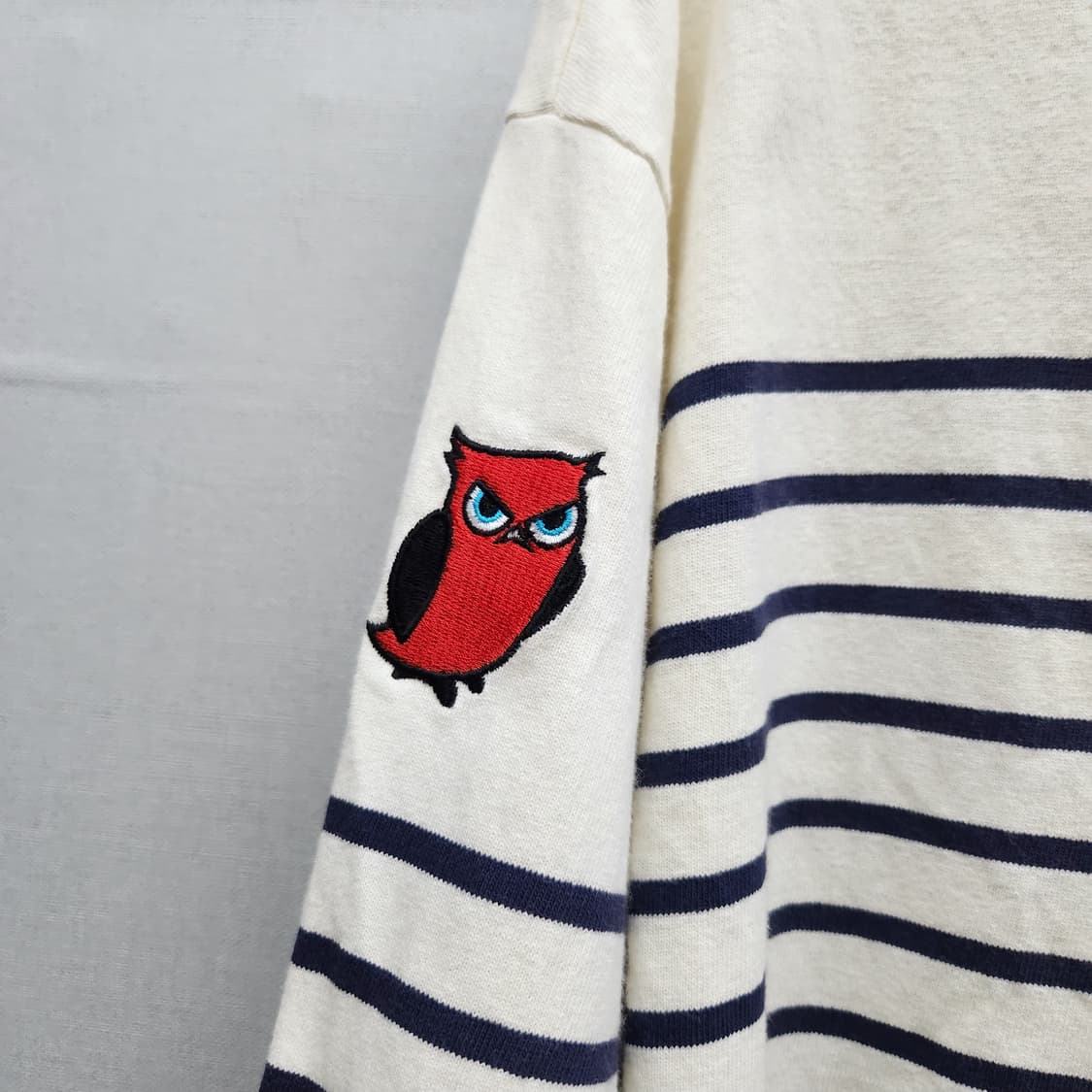 럭키슈에뜨 부엉이로고 와펜 스트라이프 긴팔 F(L) 상품이미지2