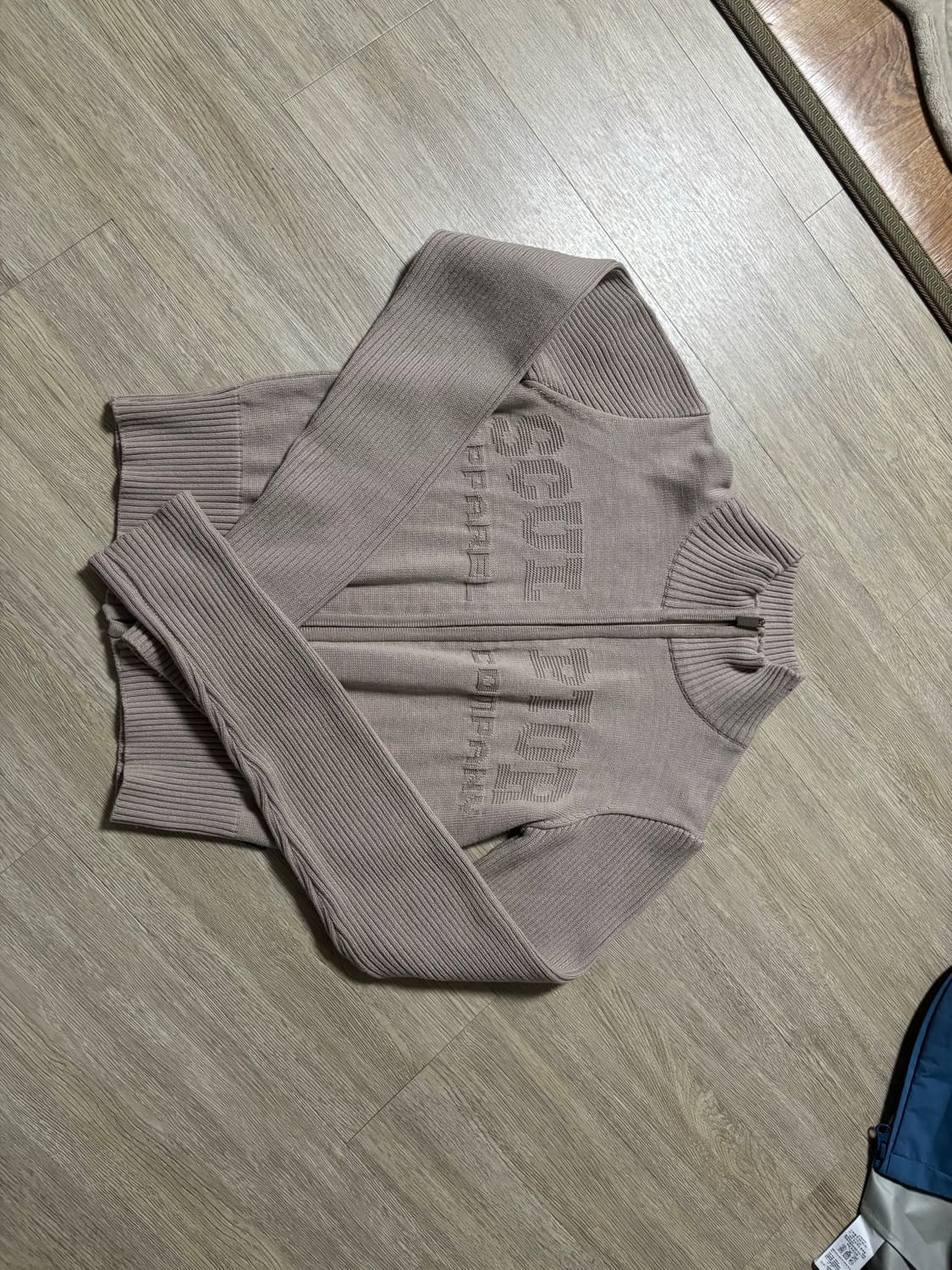 스컬프터 크롭 니트집업 스몰 상품이미지2