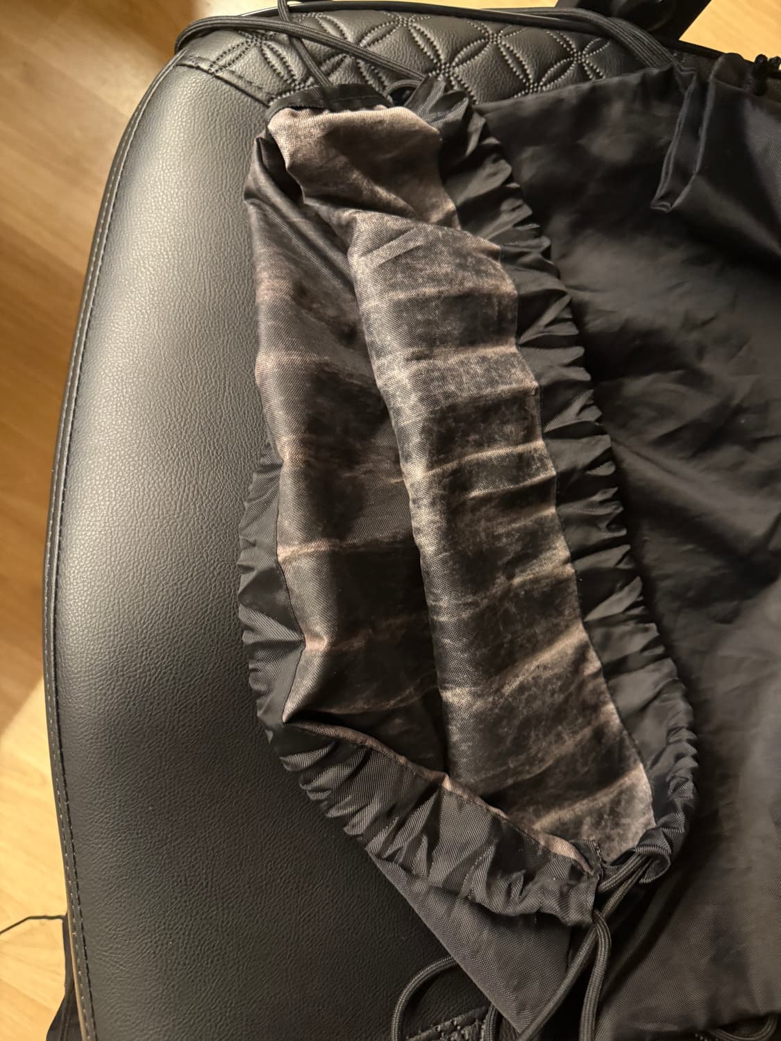 발렌시아가 더스트백, 세컨백 상품이미지2