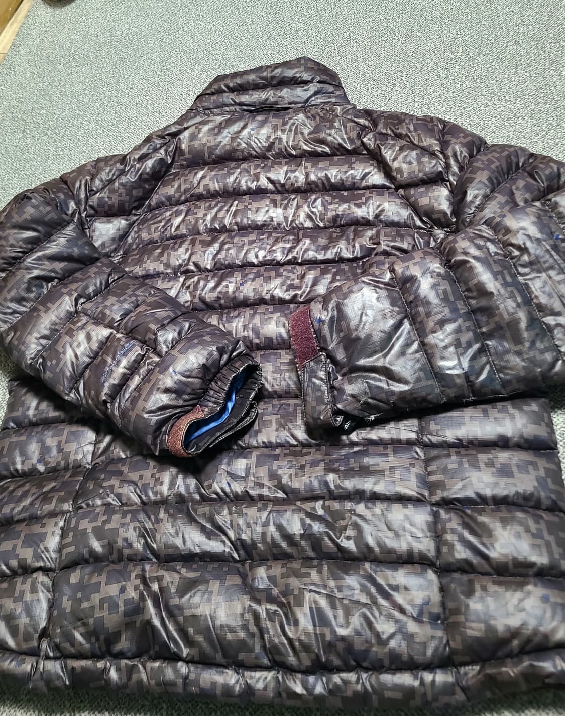 컬럼비아 티타늄 구스다운 경량  남성 패딩 XL 상품이미지7