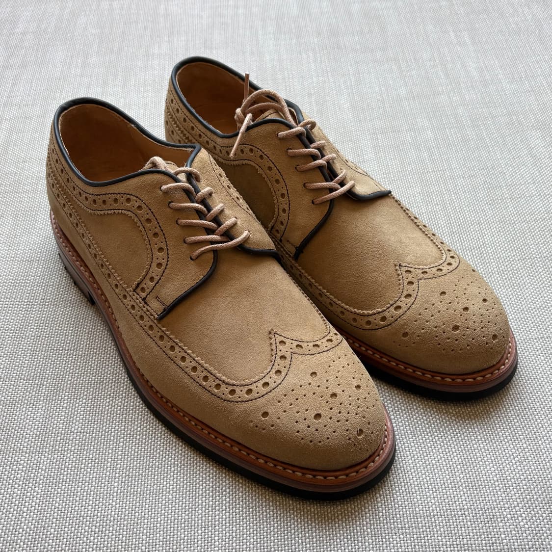 [새제품/255] Berwick 3681 데저트 스웨이드 브로그 윙팁 상품이미지1