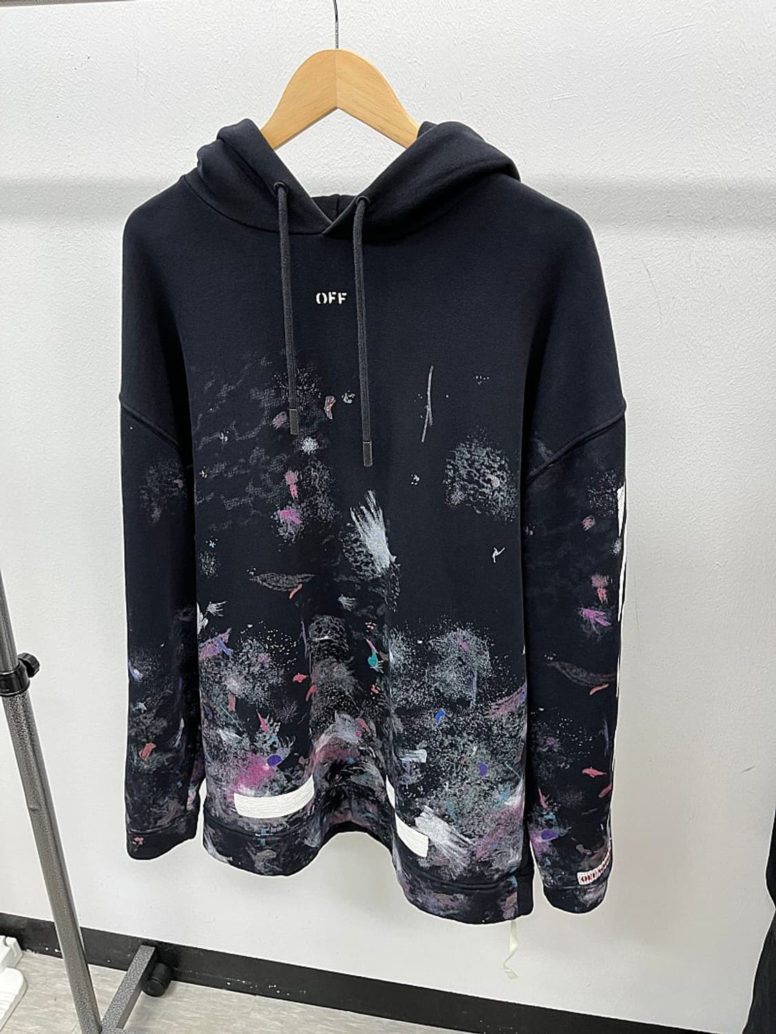 105) 오프화이트 갤럭시 후드티  상품이미지1
