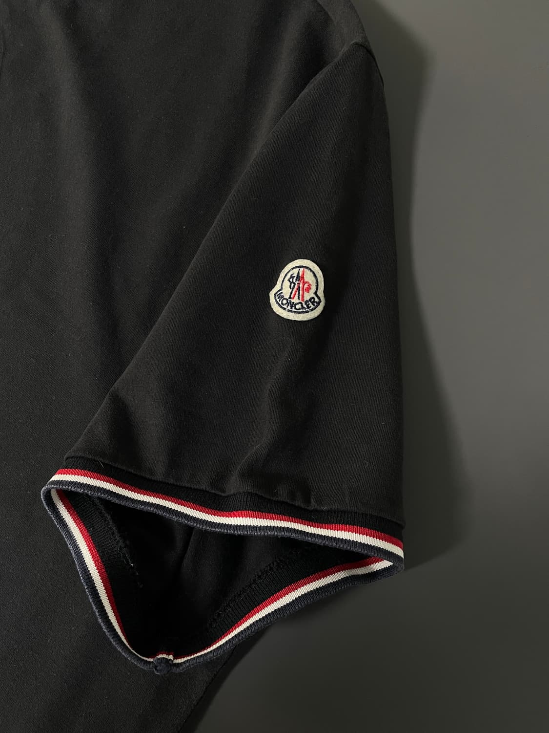 [XXXL] 몽클레어 와펜 패치 코튼 반팔 티셔츠 슬림핏 상품이미지4