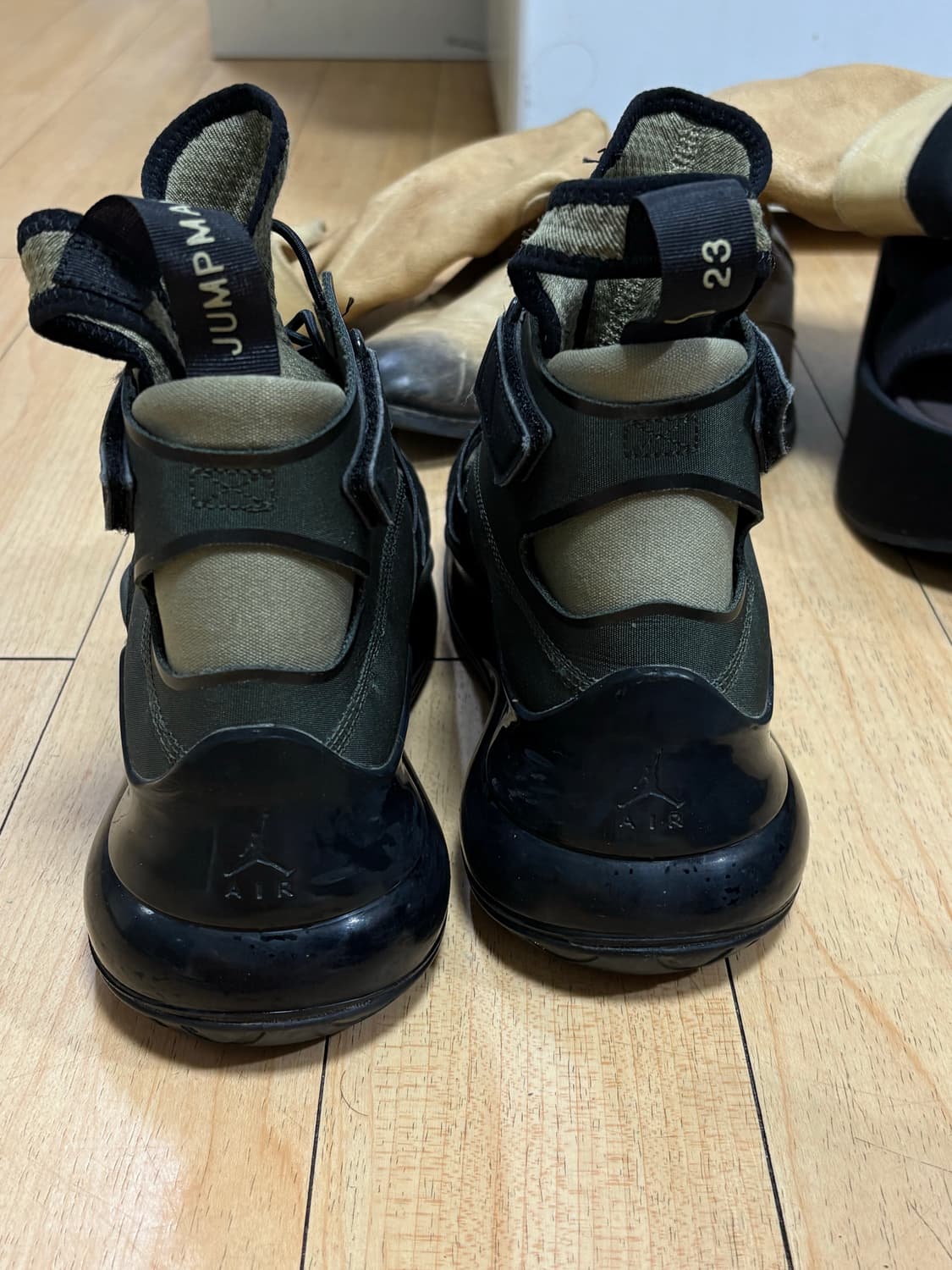 나이키 우먼스 조던 에어 래티튜드 720 상품이미지4