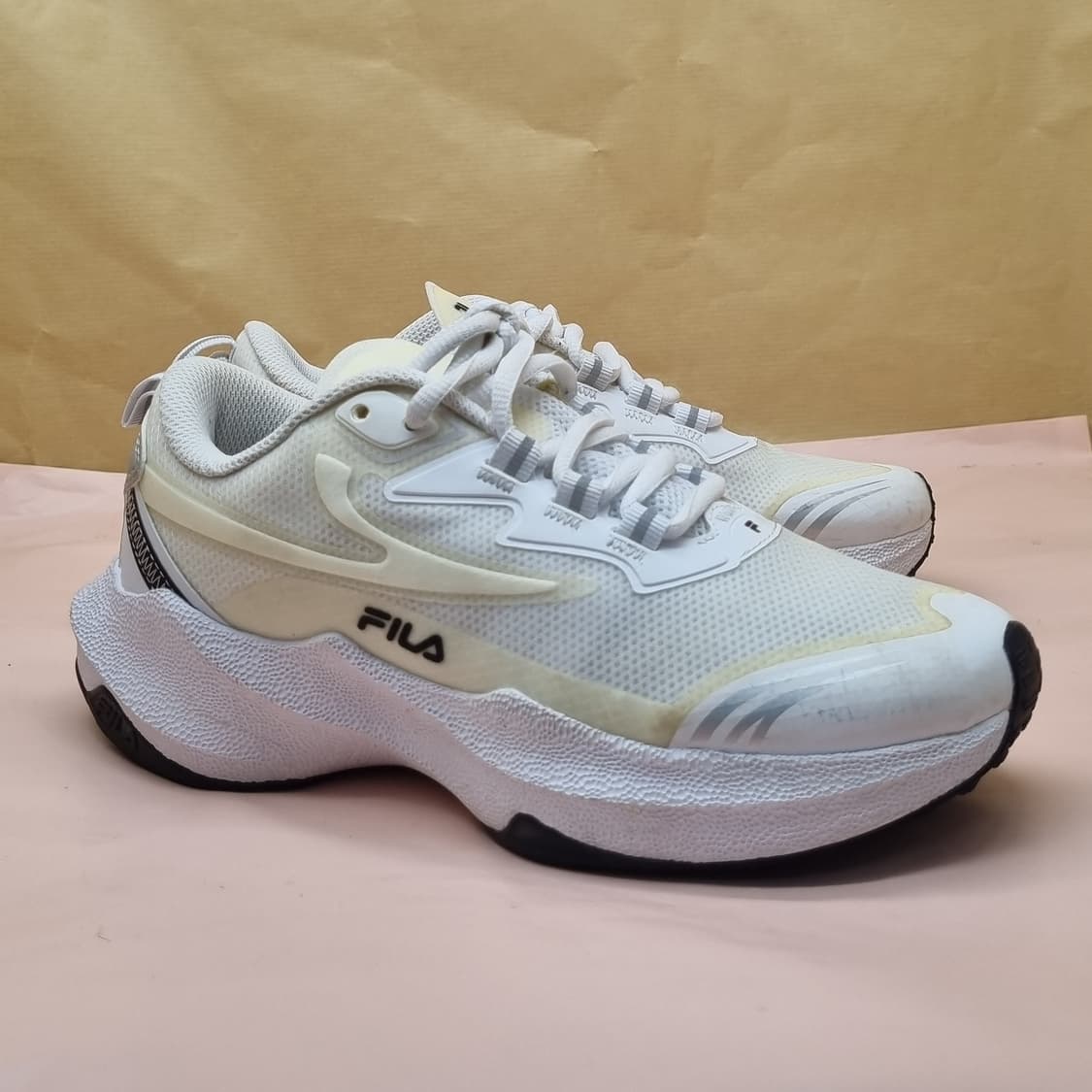 휠라 뉴런3 운동화 230 상품이미지1