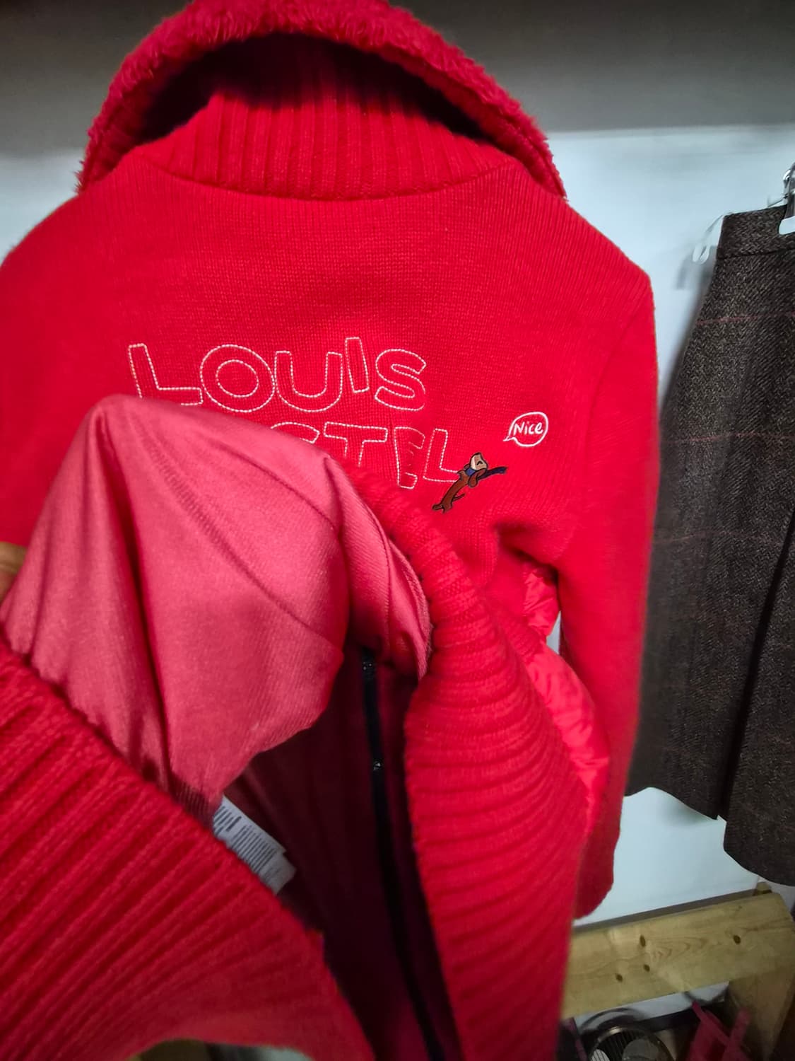 루이까스텔  구스방풍 집업니트. 상품이미지8