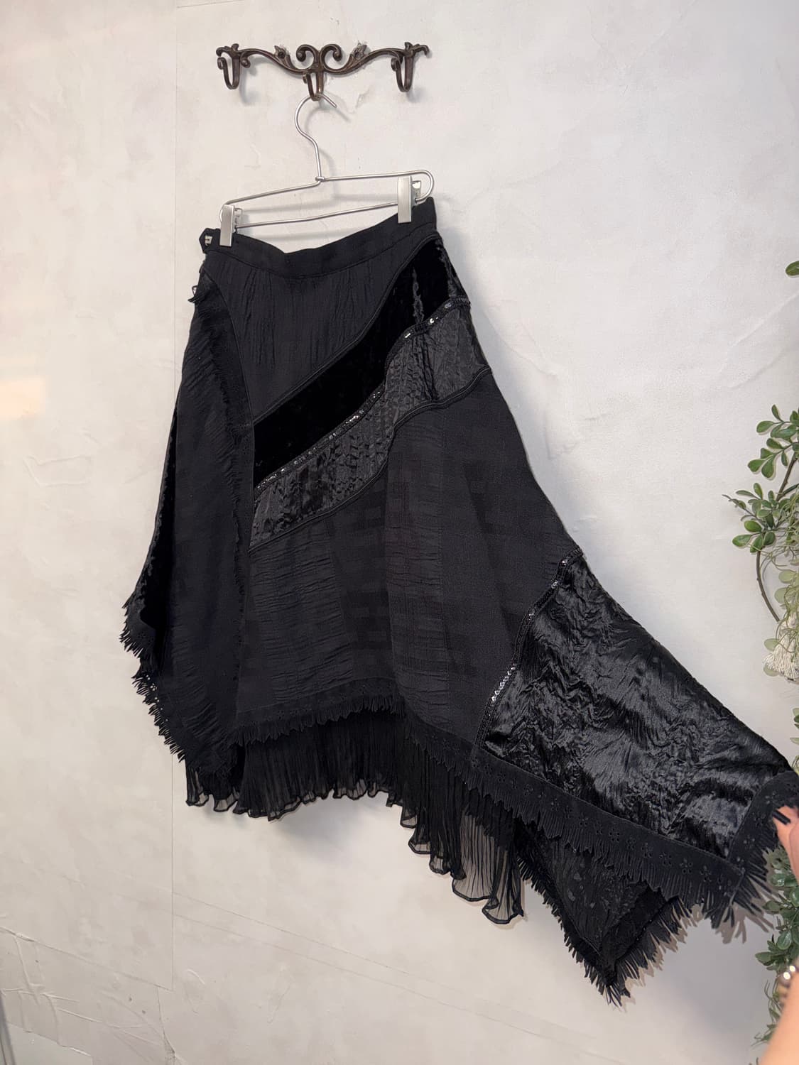 DOHO black unbalance fringe layered sk 상품이미지4
