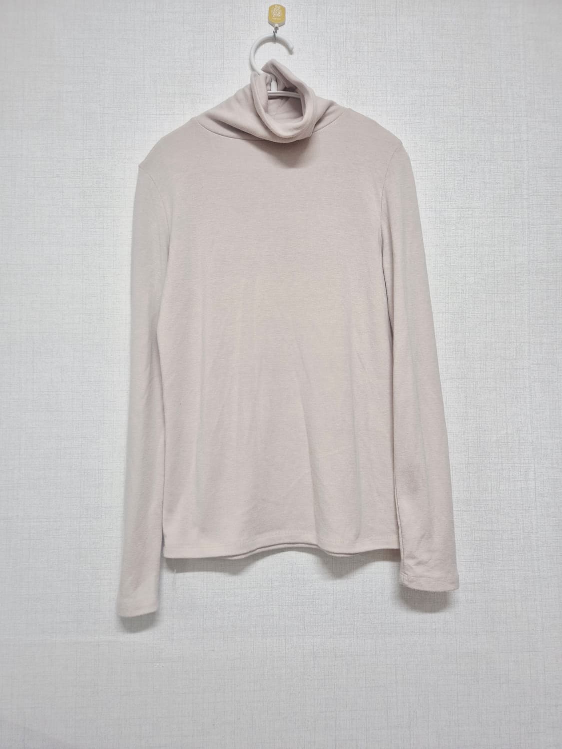 아이보리 목폴라티셔츠 상품이미지1