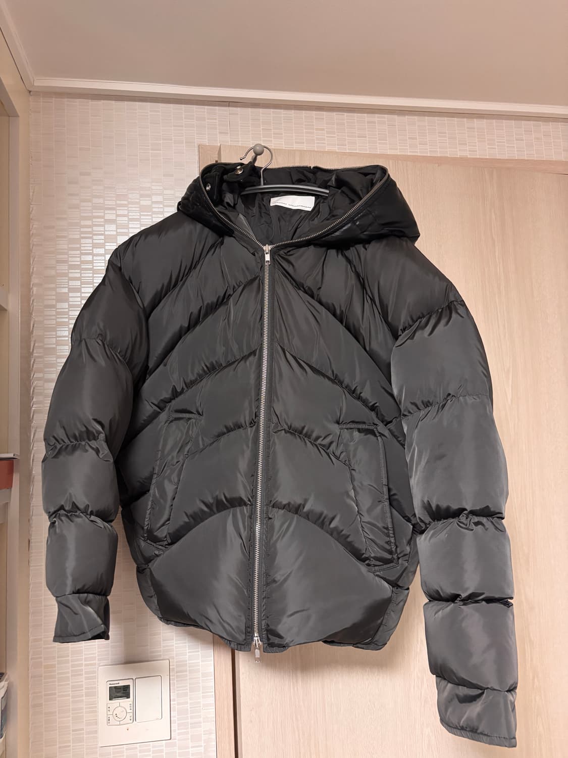 랜덤아이덴티티 duvet puffer 상품이미지1