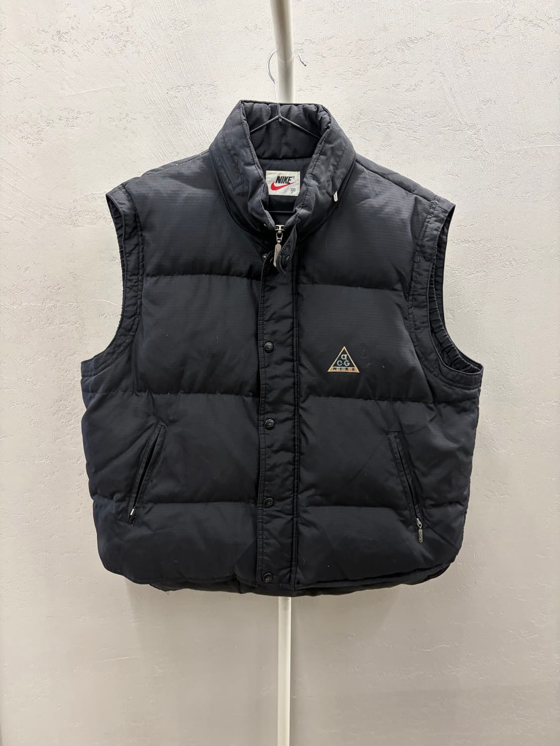 나이키(Nike)의 ACG 90's 올드스쿨 덕다운 패딩 베스트 상품이미지2