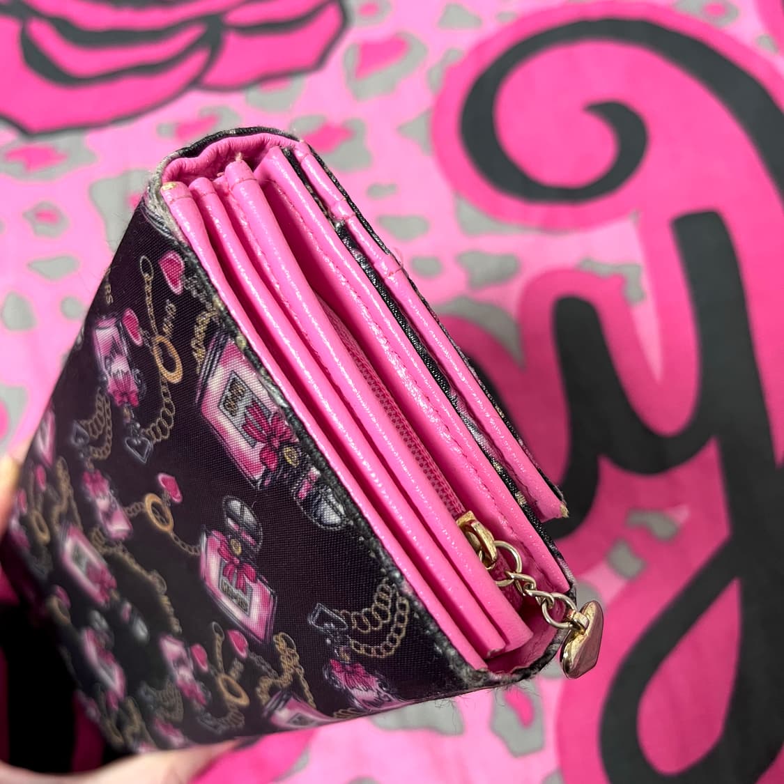 MA*RS마즈 블랙핑크 퍼퓸 장지갑 히메오네갸루 핀터 대장 y2k 00s 상품이미지8