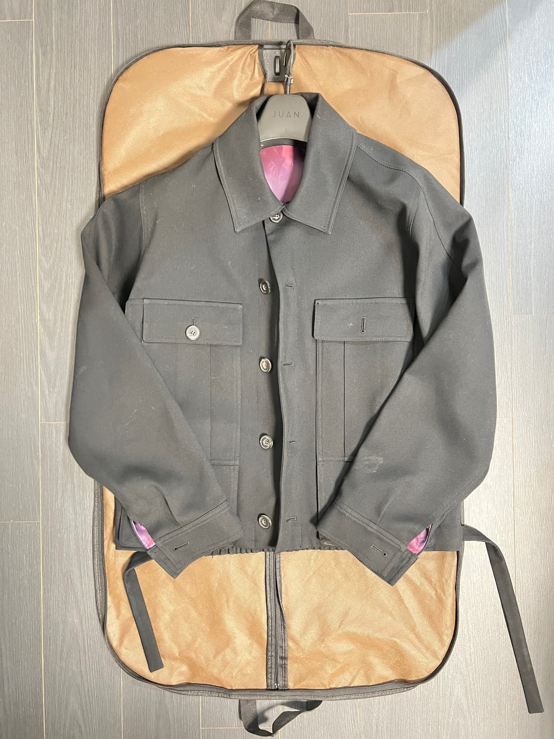 [S] 주앙 옴므 오버사이즈 카고 크롭 자켓 블랙 상품이미지1