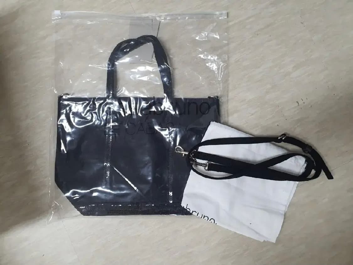 (새상품/정품) 바네사브루노 블랙 카바스백 스몰 상품이미지3