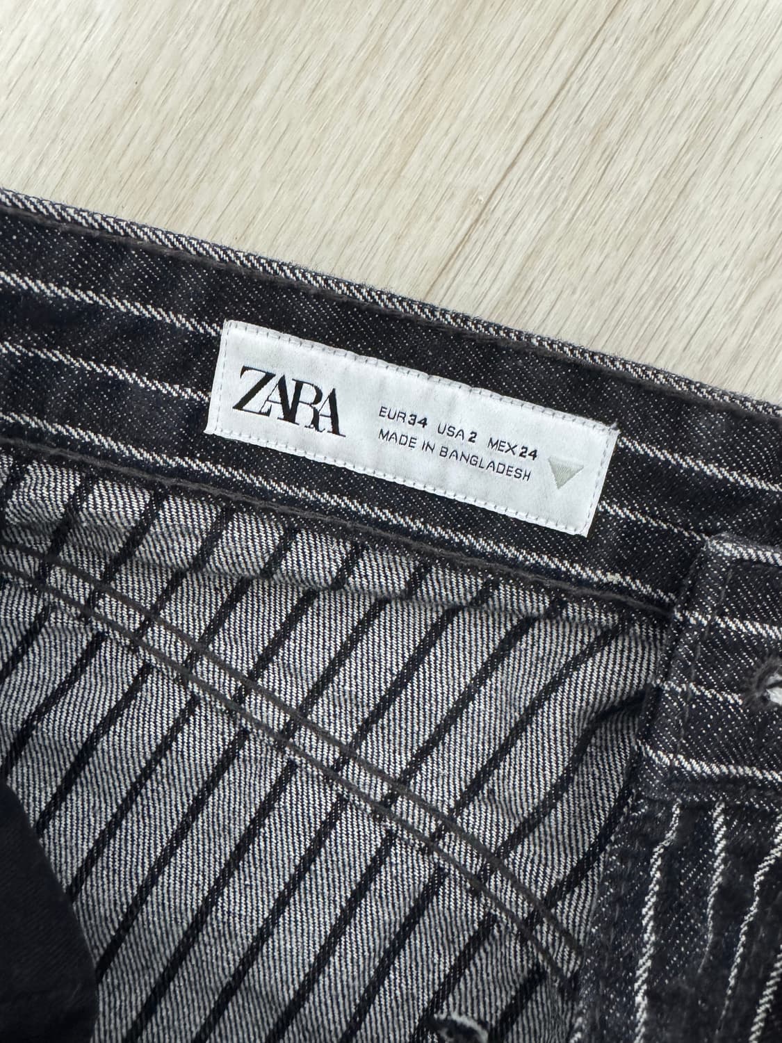 zara 자라 스트라이프 블랙 데님 팬츠 상품이미지2