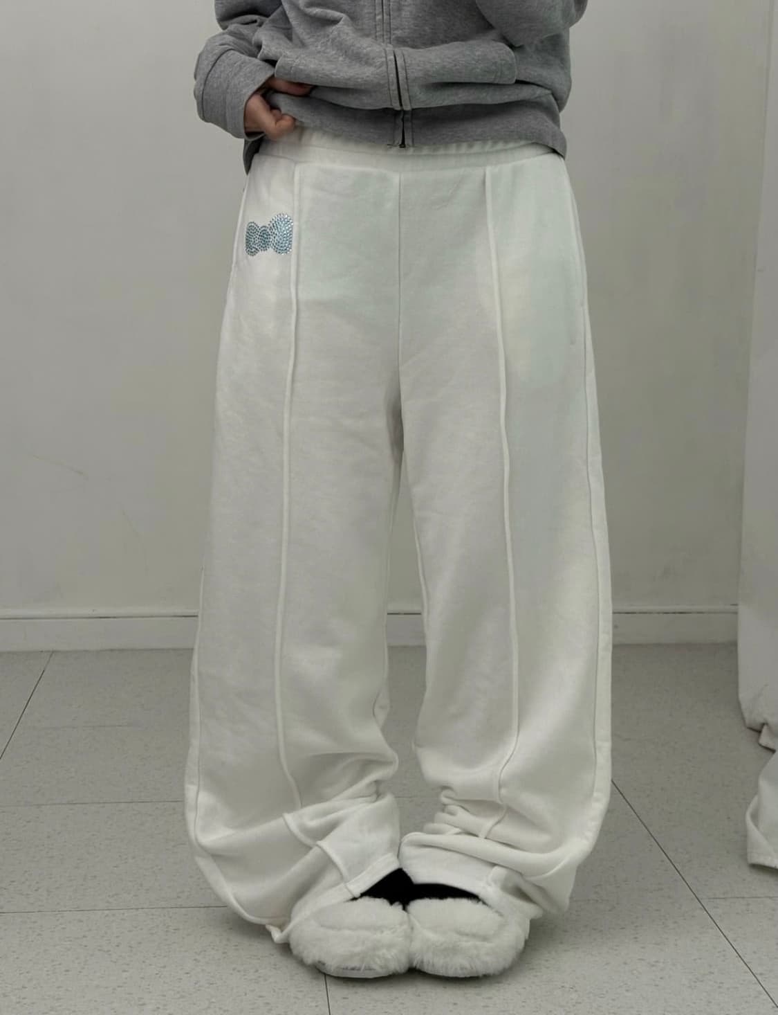 포에버 21 x 헬로키티 화이트 팬츠 y2k 갸루 상품이미지1