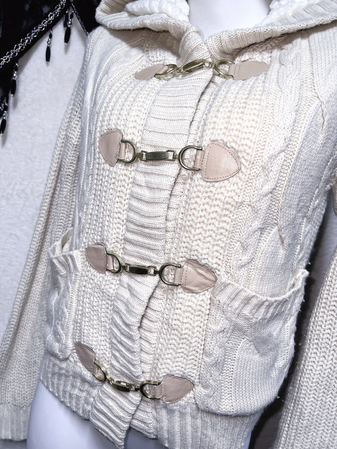 세실맥비 아이보리 뽀글이 후드 니트가디건 자켓 코트 달천 모리 라떼갸루 상품이미지4