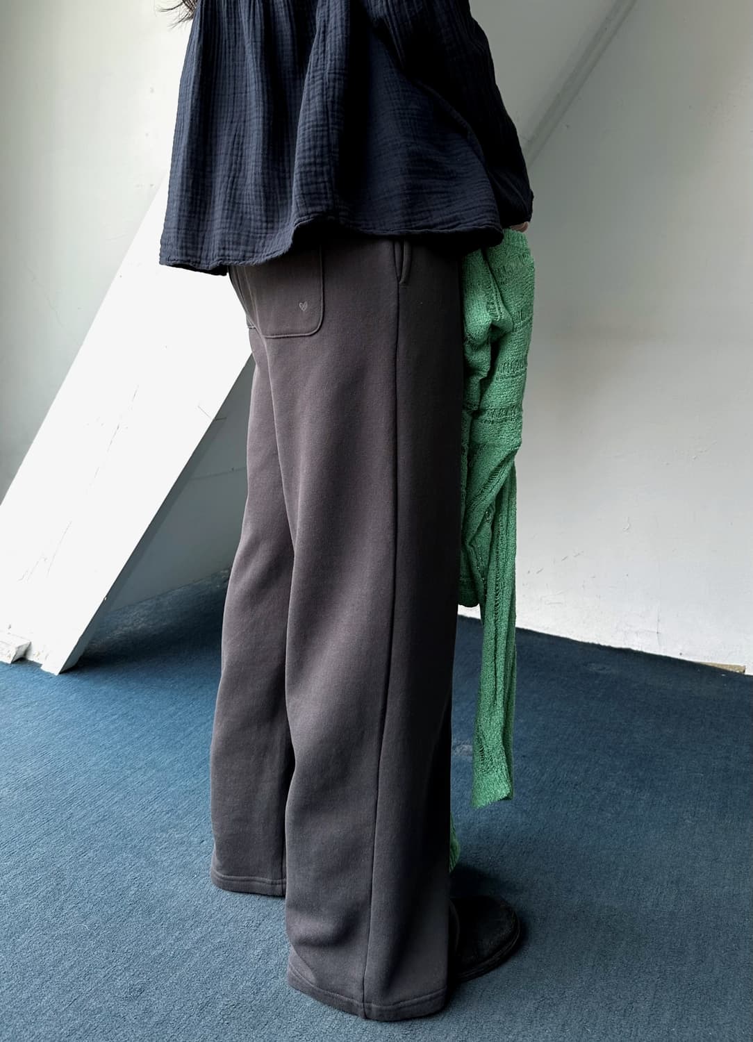 Design stitch wide sweat pants 상품이미지4