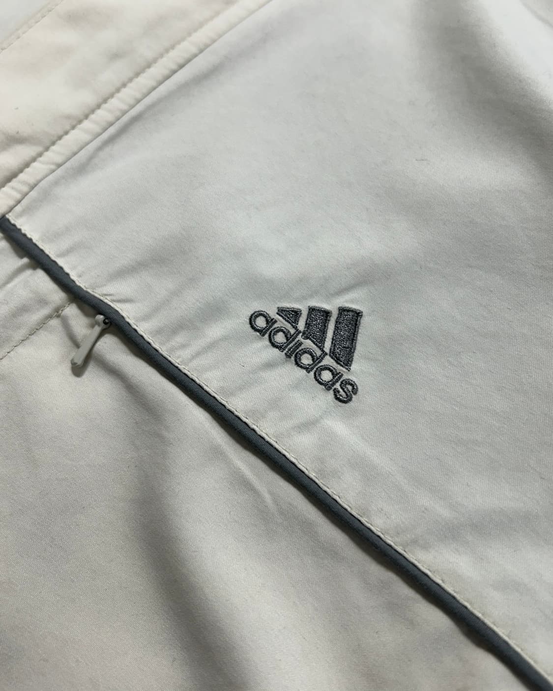 아디다스 90‘s 베이지 바람막이 자켓 상품이미지4