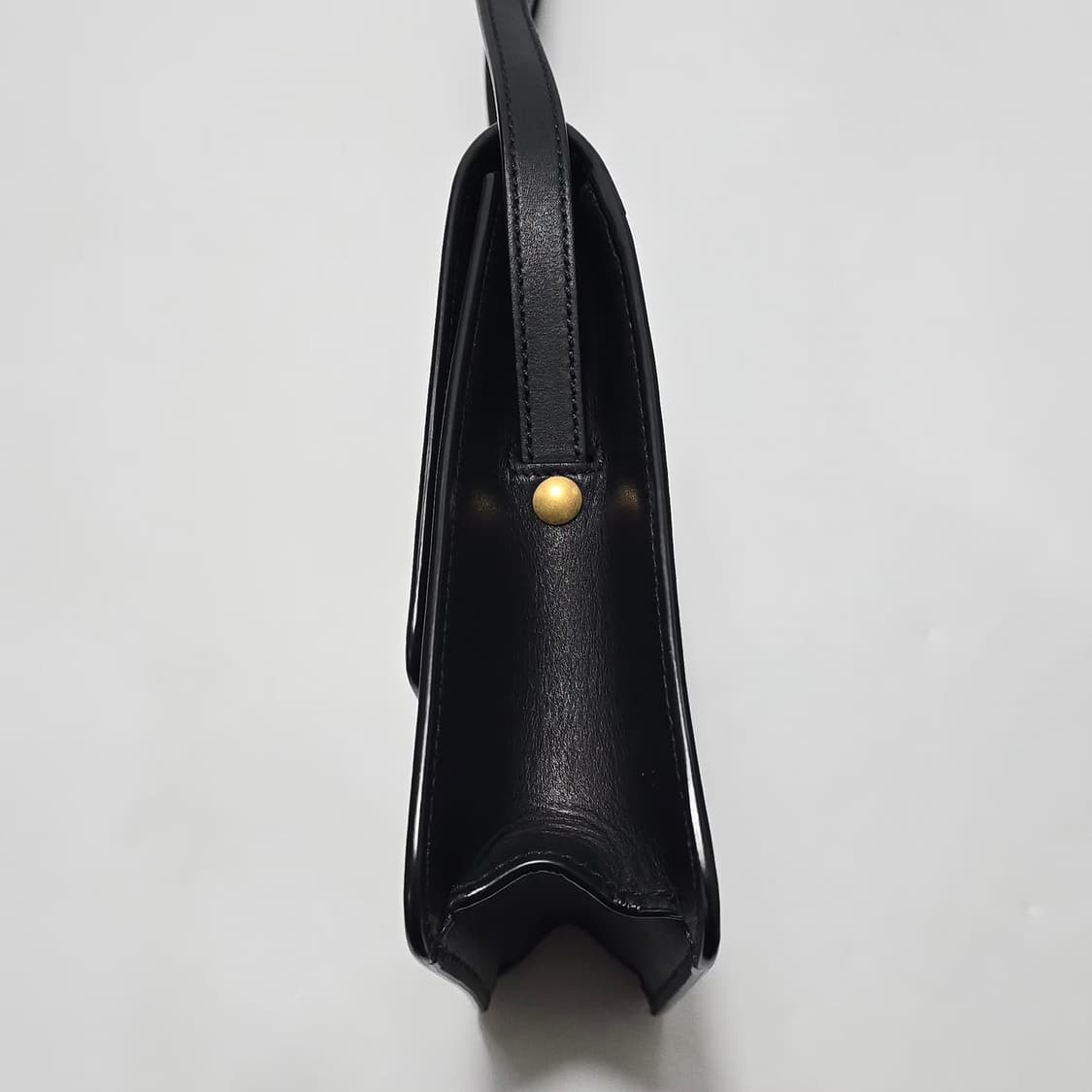 생로랑 카이아 노스사우스 사첼 숄더 크로스백  상품이미지4