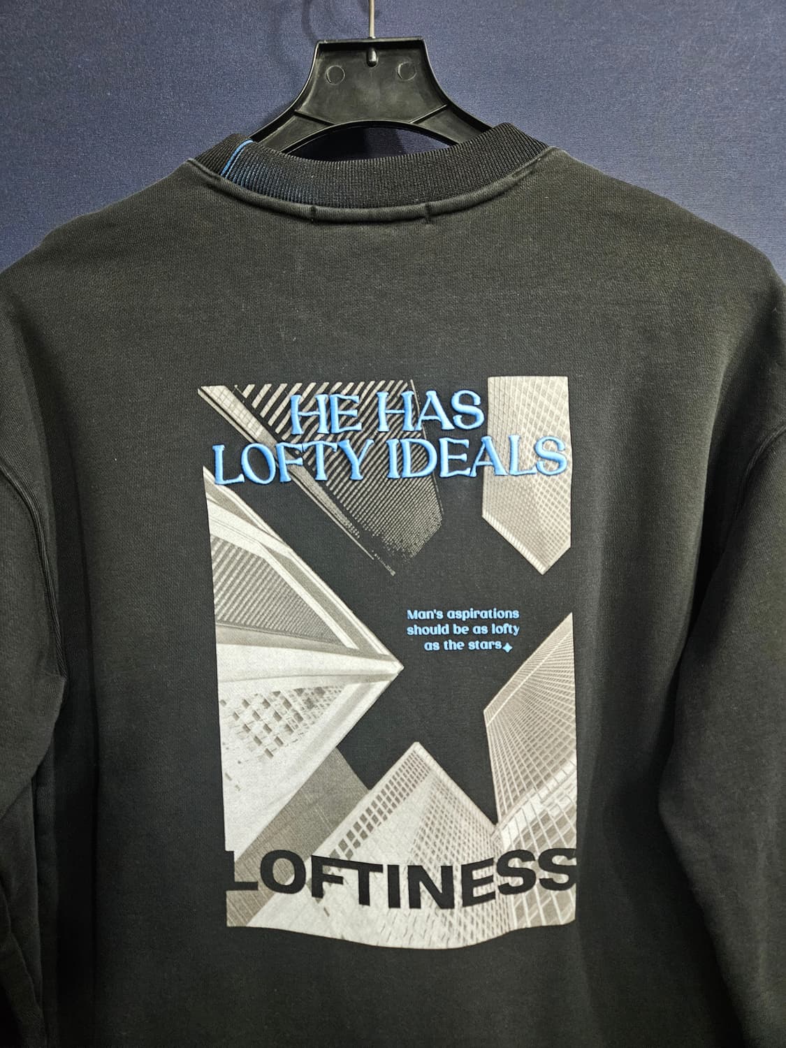 지오송지오 자수 블랙컬러 남성 오버핏 100 맨투맨  상품이미지8