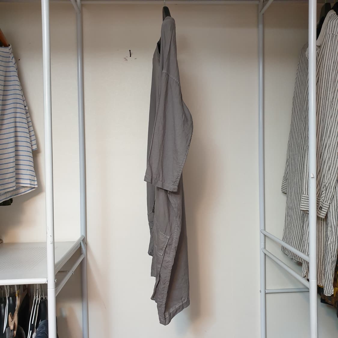 (매장판)ZUCCA 주카 친환경 리오셀소재 플랩포켓 포인트 루스핏 원피스 상품이미지4