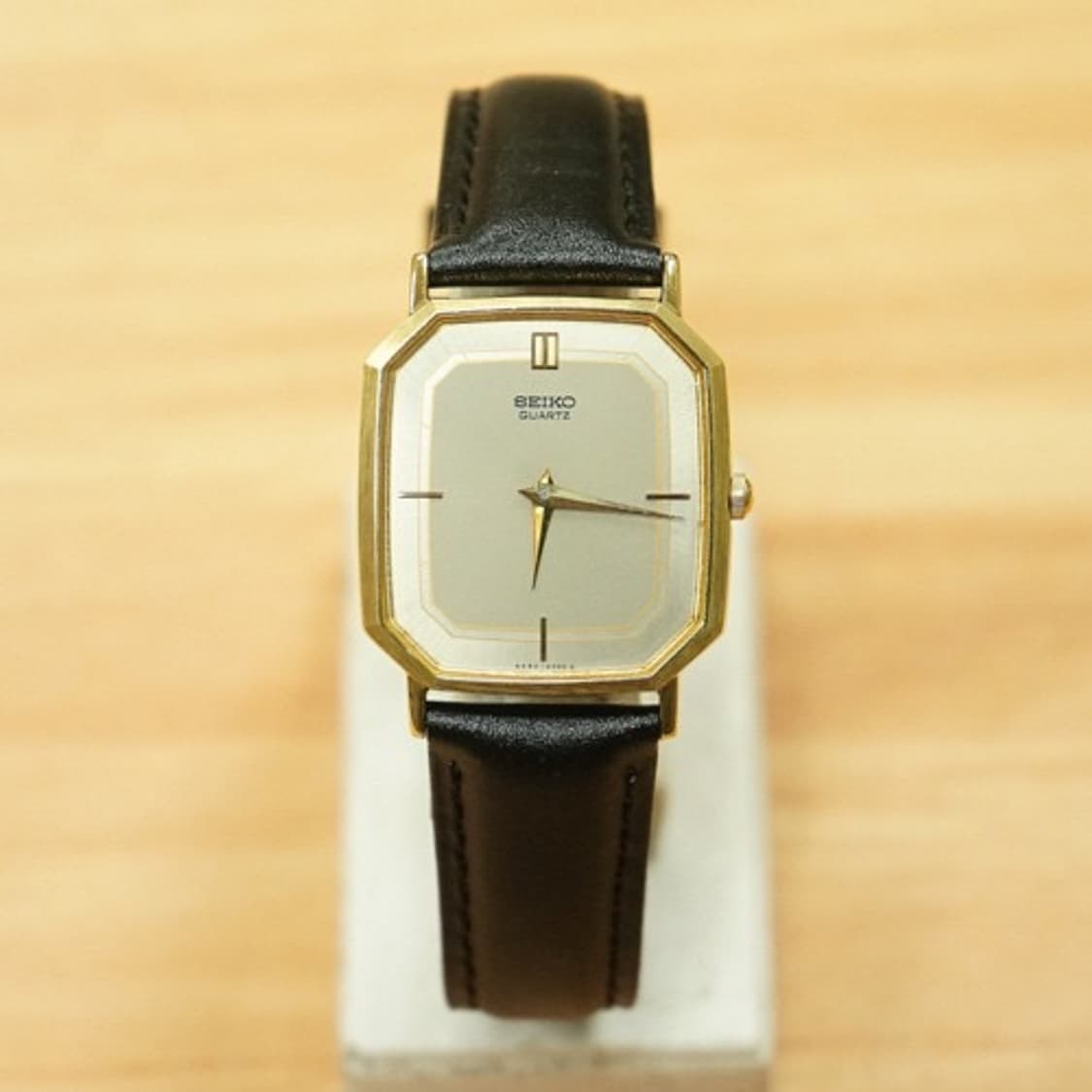 80s 세이코 6530-5210 옥타곤 프레임 금장 쿼츠 시계 상품이미지1