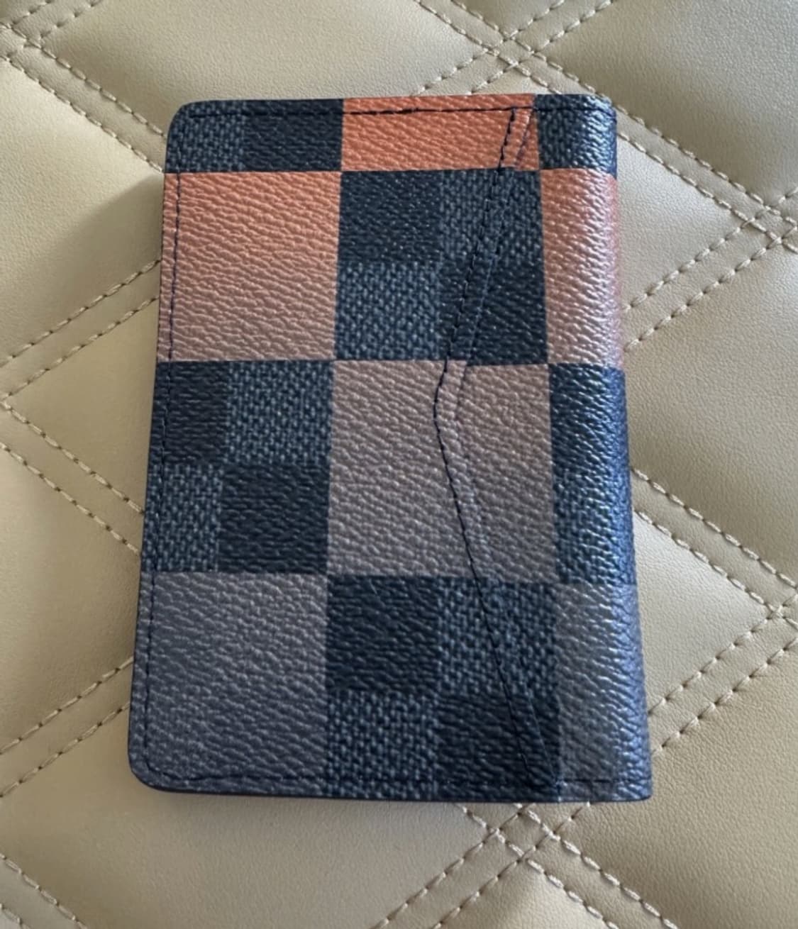 [정품] 루이비통 다미에 인피니티 패스포트 커버 카드 지갑  컨디션: A 상품이미지3