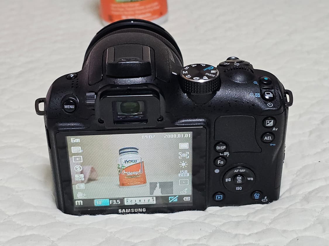 삼성 NX5 카메라와 18-55mm 렌즈 상품이미지6