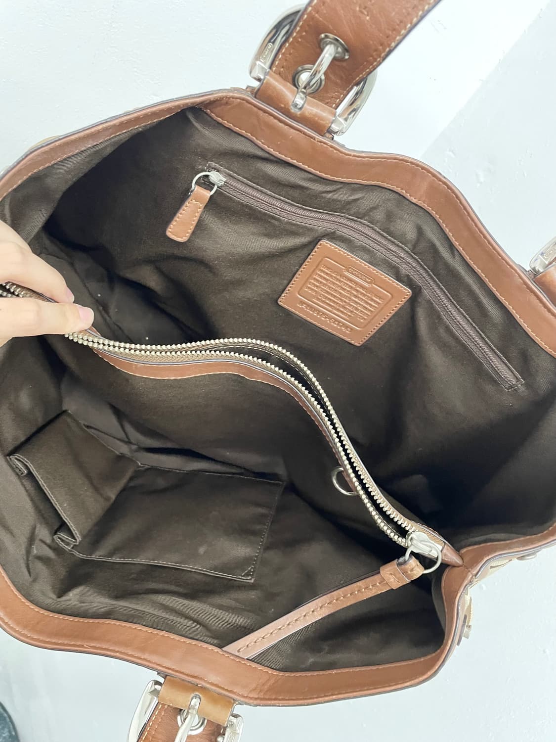 코치 자카드 버클 숄더백 상품이미지9