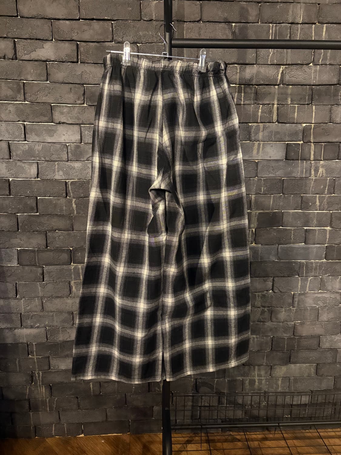 [중고/free] 남자 고무줄밴드 체크바지 상품이미지1