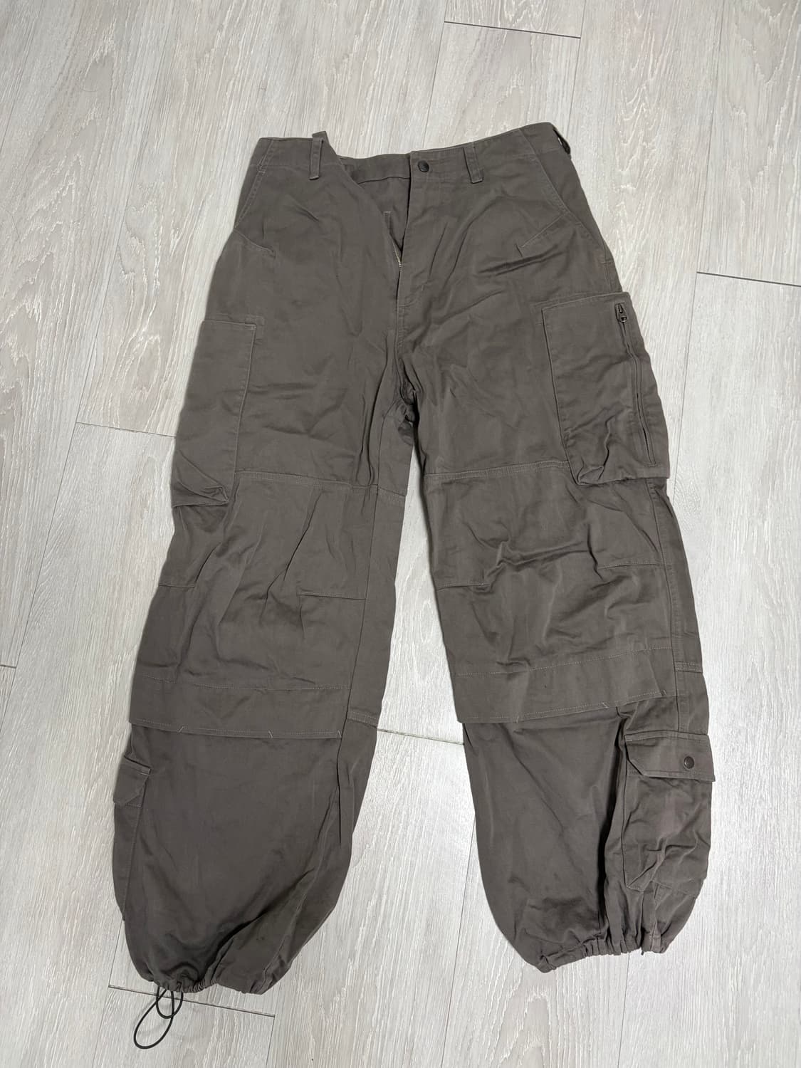 헤칭룸 브라운 바지 팝니다. 상품이미지2