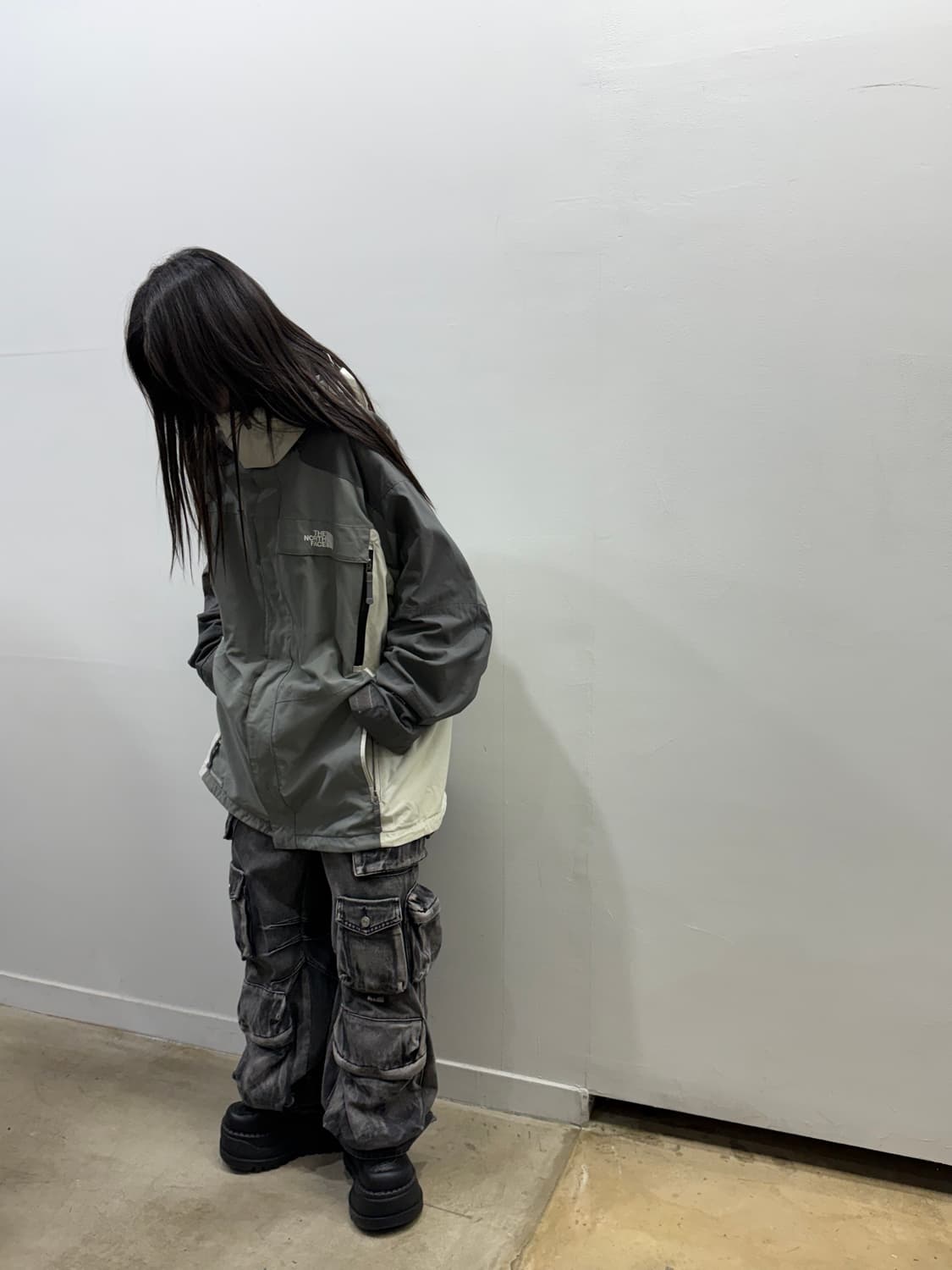 노스페이스 하이벤트 그레이&화이트 윈드브레이커 상품이미지7