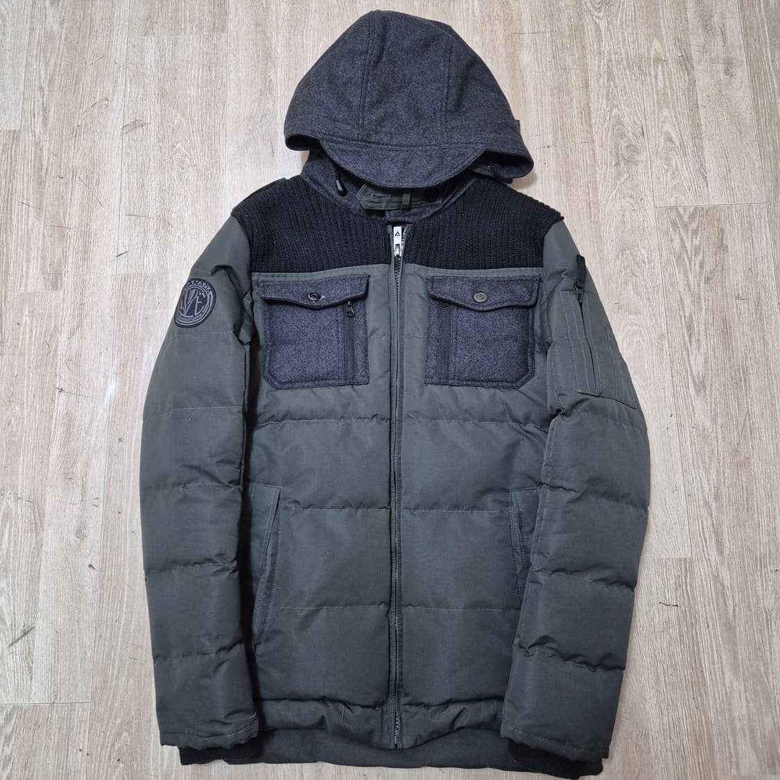 노이즈 남성 다운 후드 패딩 상품이미지1