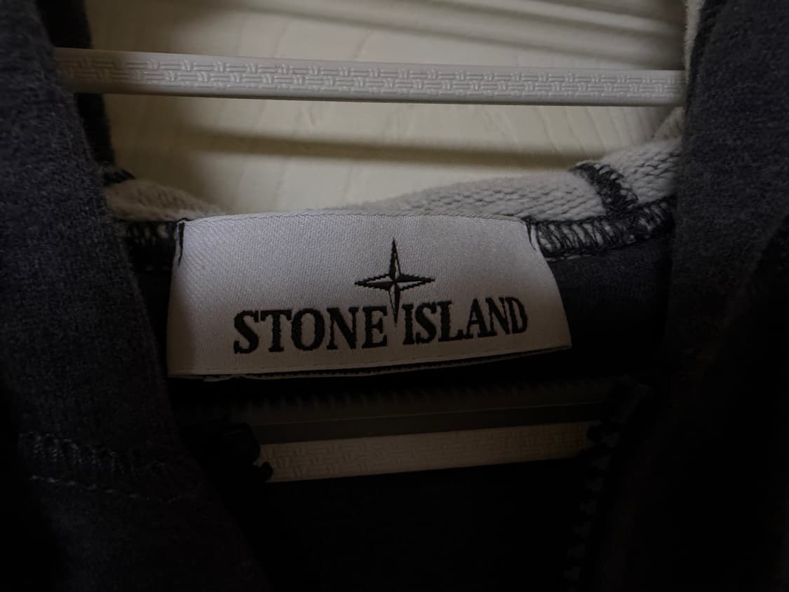 스톤아일랜드 후드집업 상품이미지3