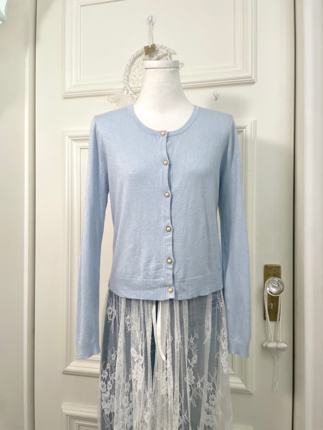 INGNI sky blue pearl button basic cardig 상품이미지1