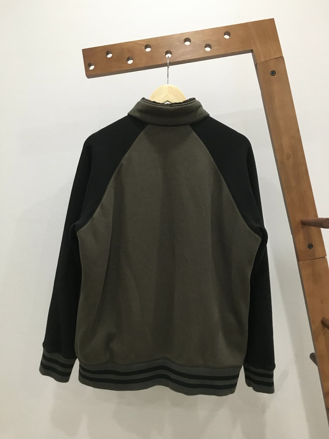 유니클로 하이넥 집업 상품이미지2