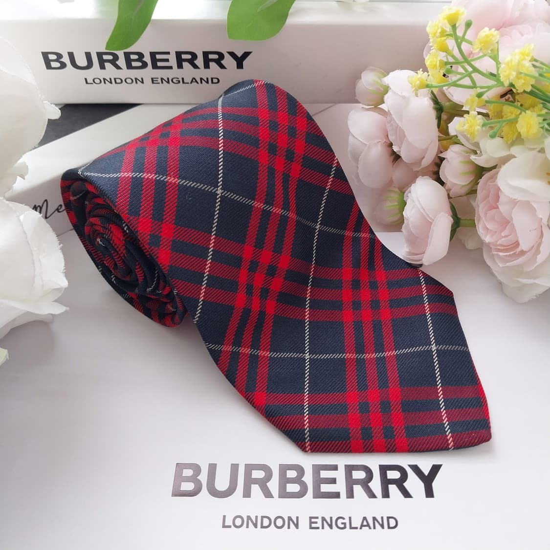버버리 실크 네이비 체크 넥타이 9.7cm A+등급 K1876
 상품이미지2