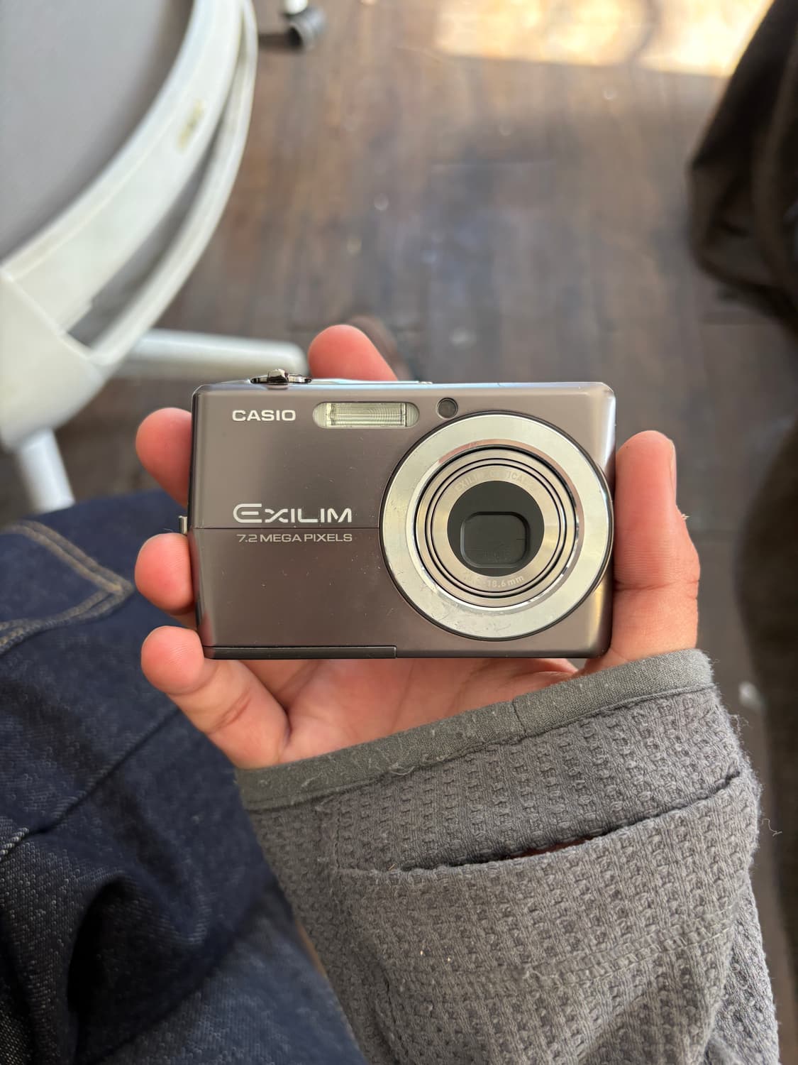 카시오 엑실림 ex z700 디지털카메라 상품이미지1