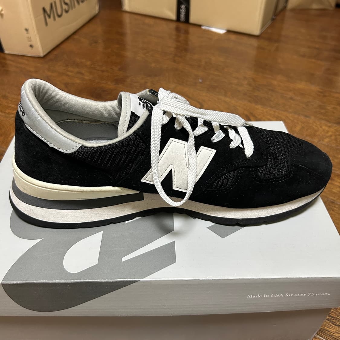 뉴발란스 990v1 블랙 285 상품이미지6