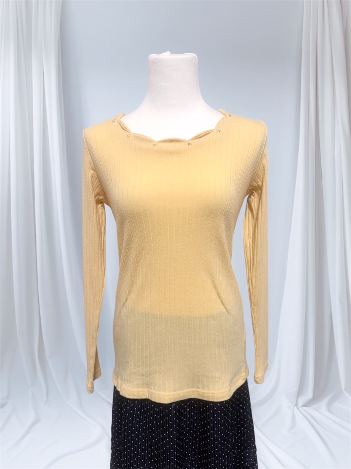 빈티지 비즈 꽃 니트 상품이미지1