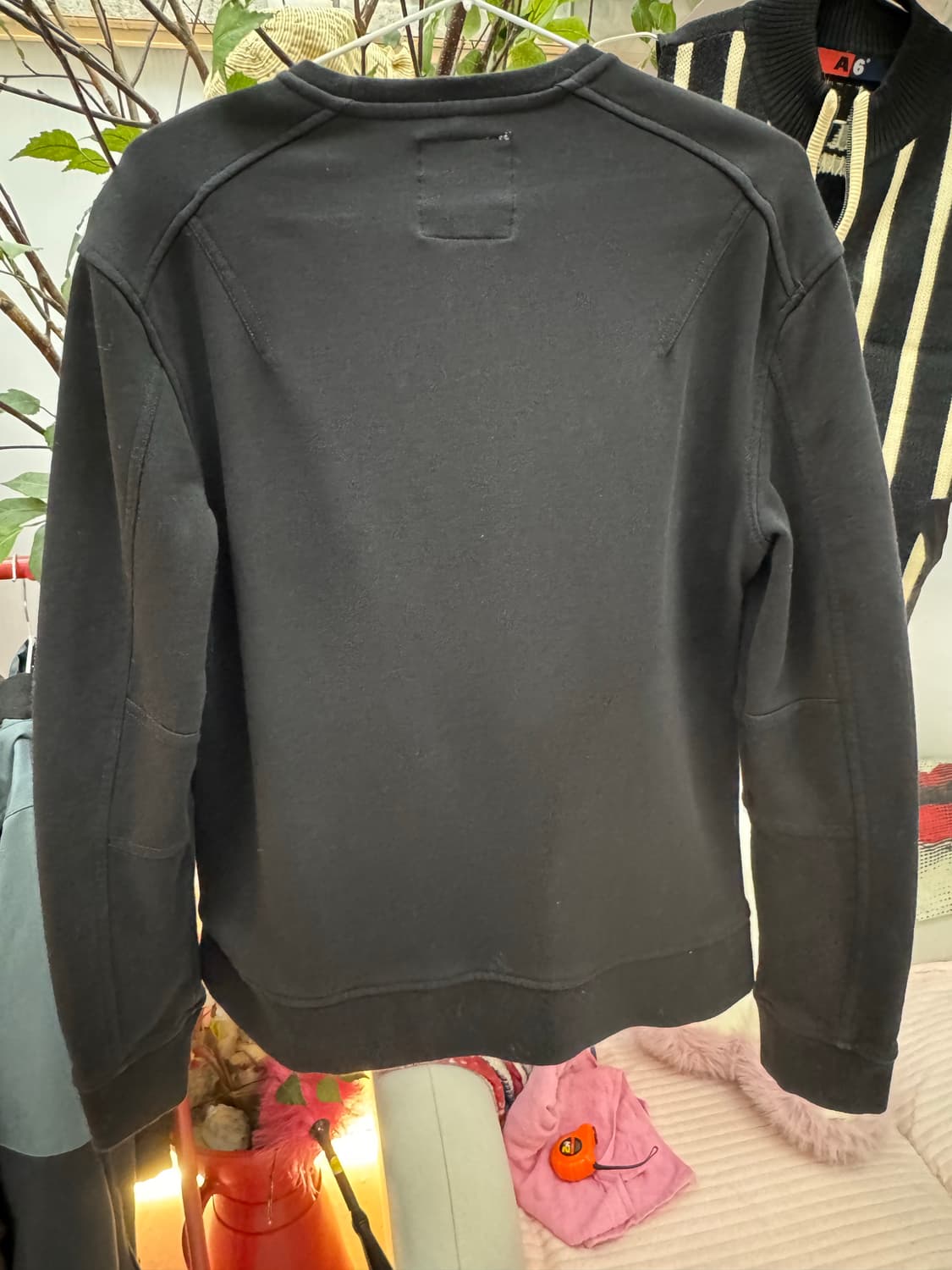 A|X Armani Exchange 빅로고 맨투맨 스웨트셔츠 (블랙) 상품이미지4