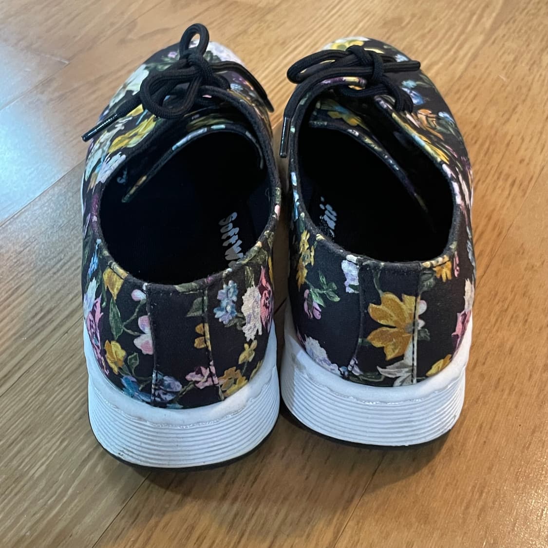 닥터마틴 플로럴 스니커즈 240 상품이미지4