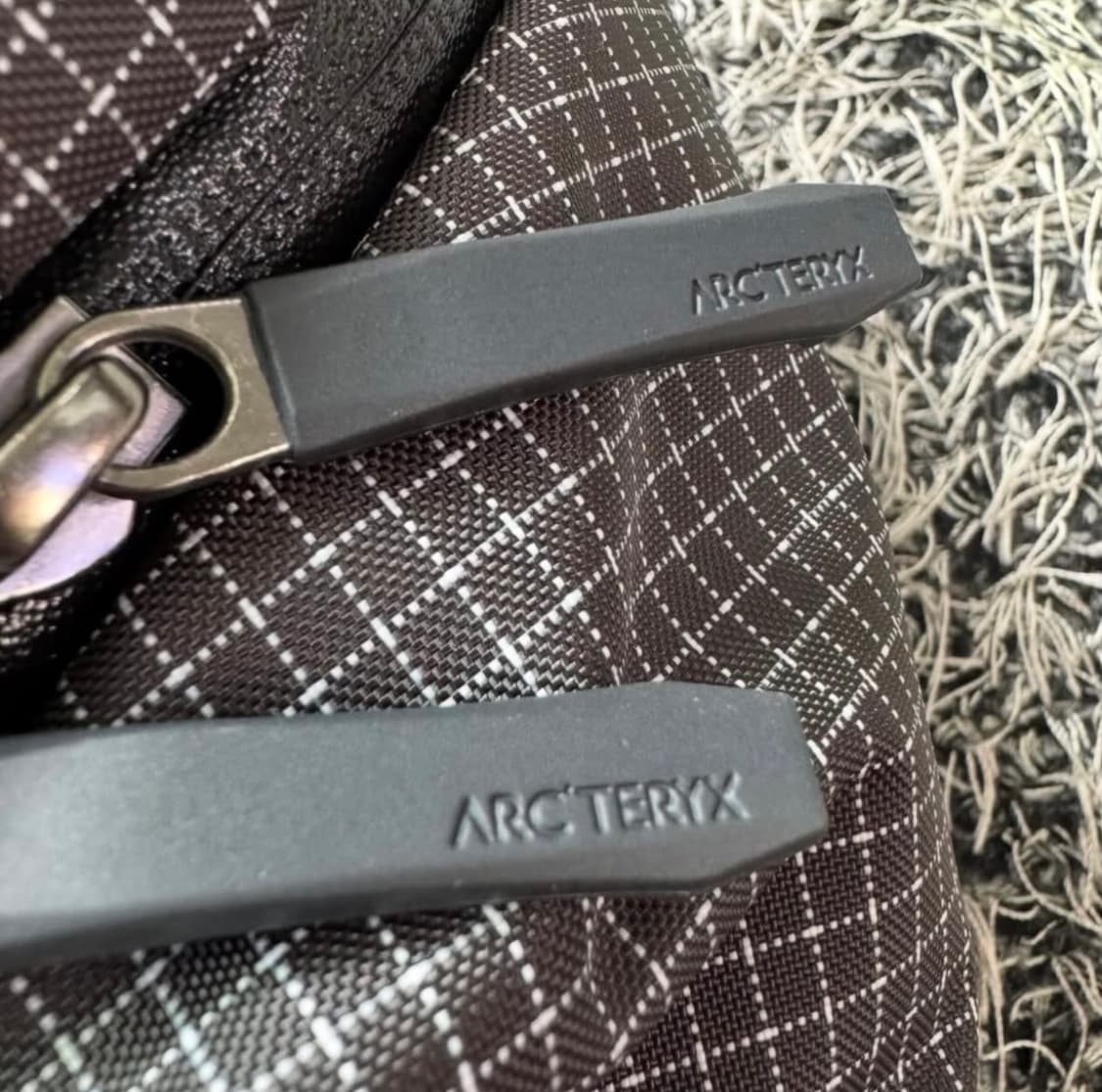 아크테릭스(Arc'teryx)의 컨실 15 백팩 상품이미지2