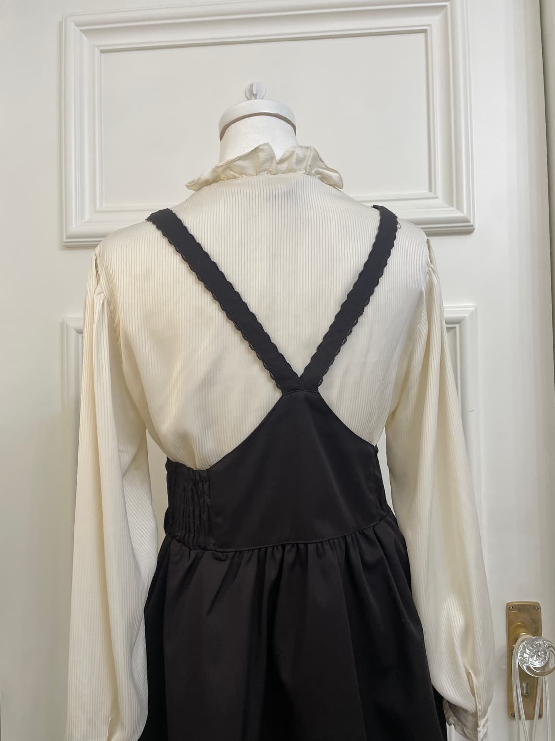 brown gold button bow point midi opc&bei 상품이미지4