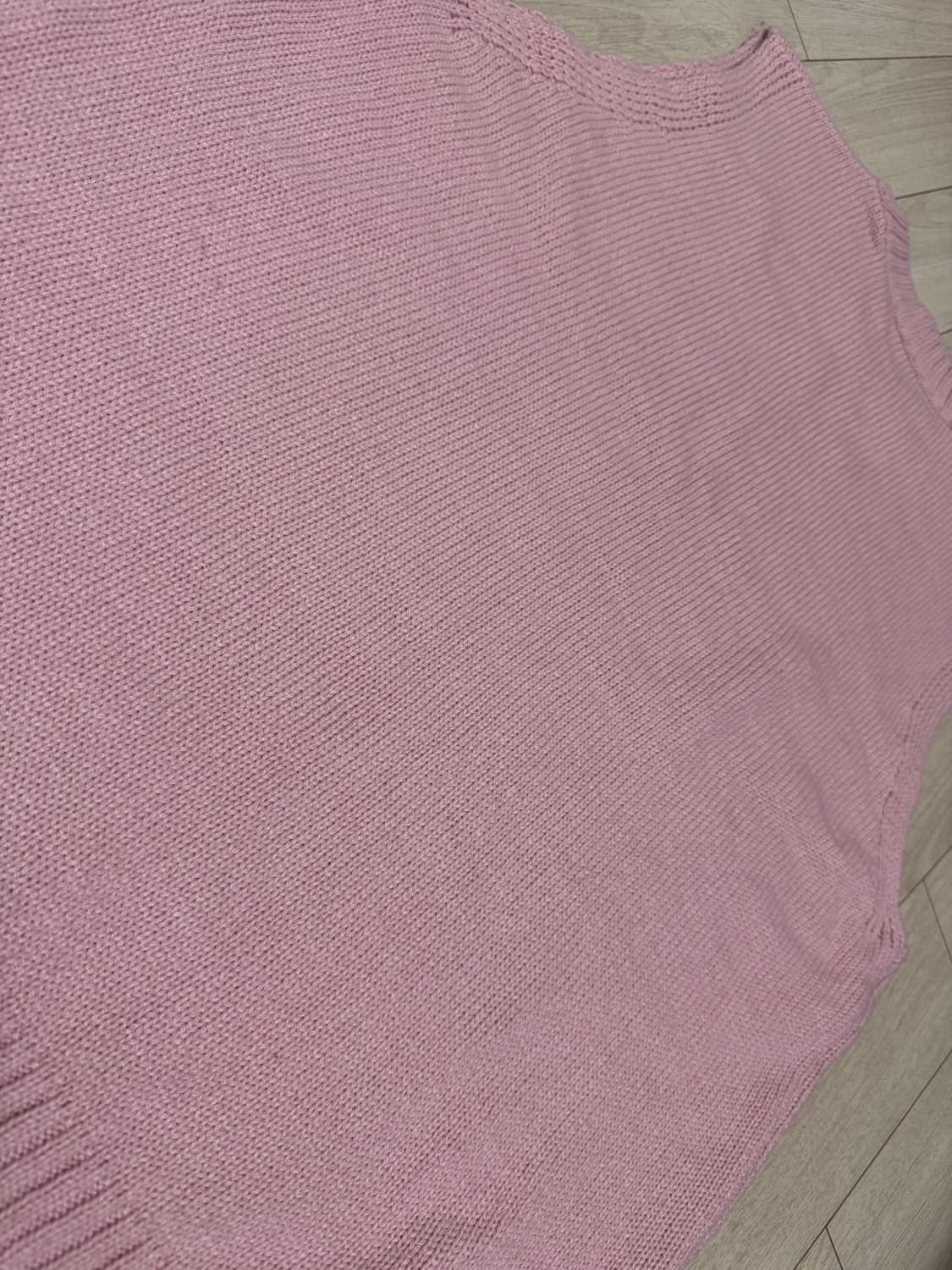 연핑크 라운드넥 니트조끼 상품이미지4