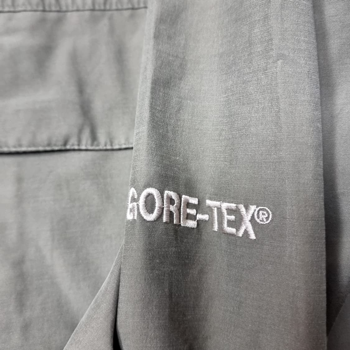 레트로 빈티지 아식스 고어텍스 자켓 카키색(100) 상품이미지2