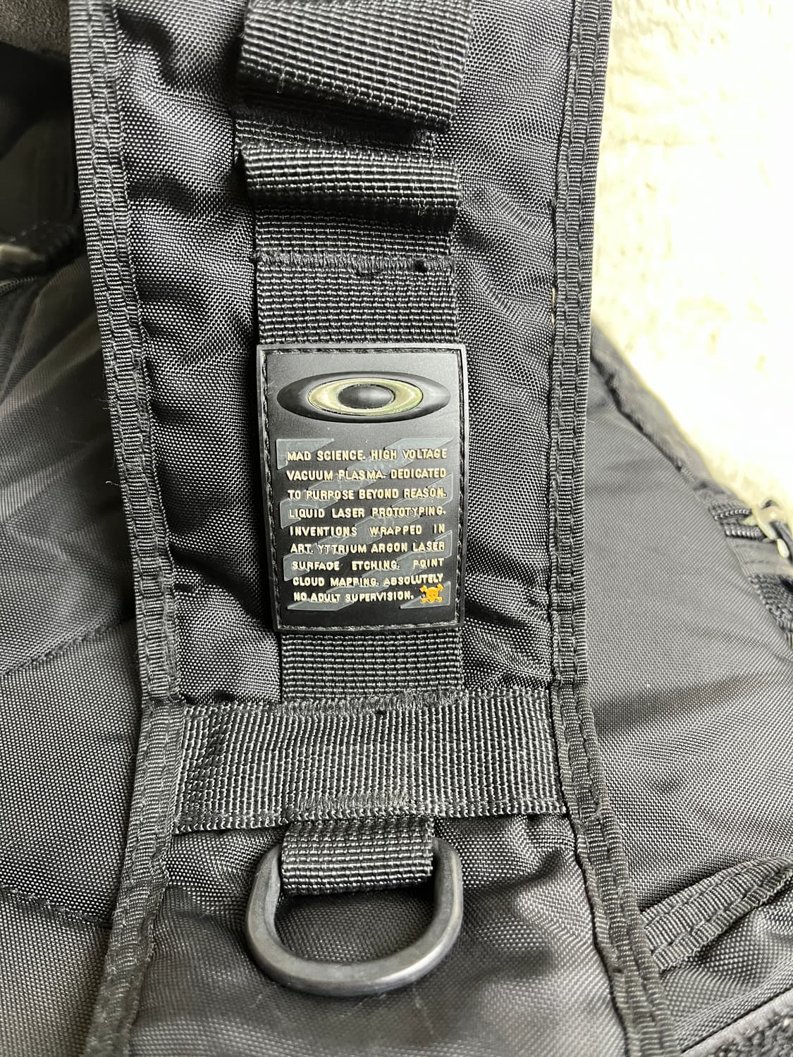 오클리 빈티지 테크니컬 슬링백 상품이미지4