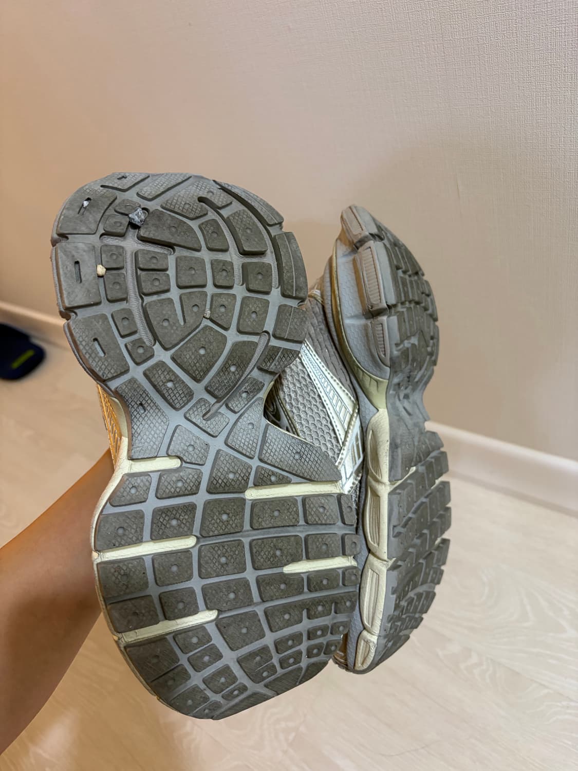 발렌시아가 3xl 에그쉘 35 상품이미지5